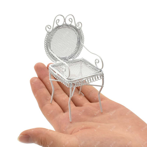Dollhouse Patio Table w/Chairs & Iron Swing w/Rose Vines