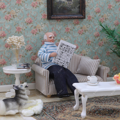 1:12 Scale Elderly Man in Blue Striped Sweater & Curly-Haired Grandmother Doll Set